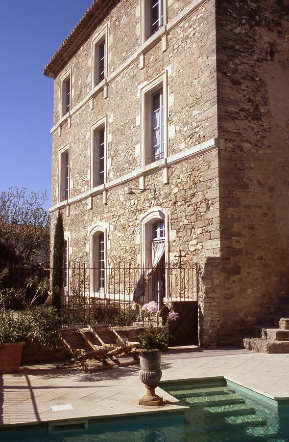 Le Posterlon Acomodação com café da manhã Caumont-sur-Durance Exterior foto