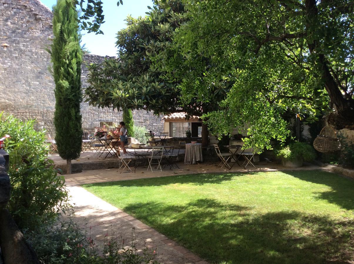Le Posterlon Acomodação com café da manhã Caumont-sur-Durance Exterior foto